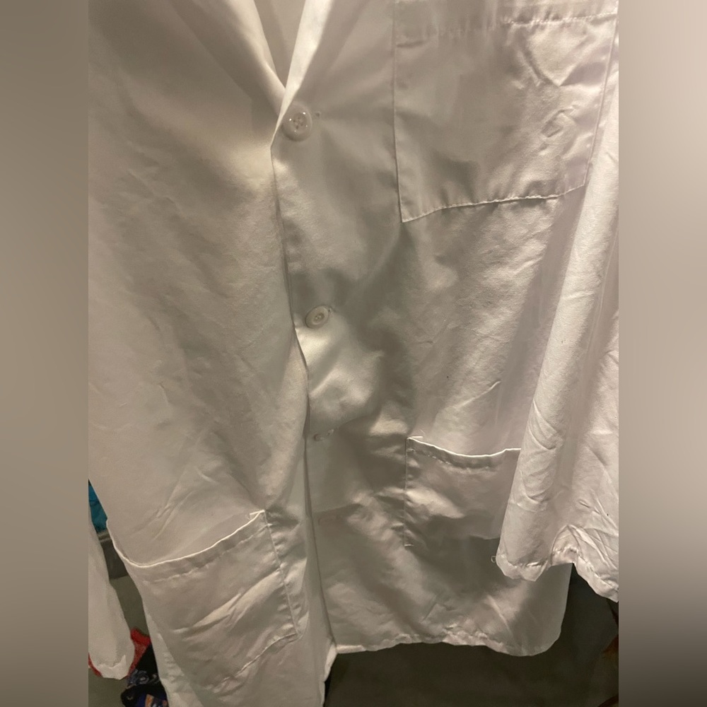 White Lab Coat - Picture 6 of 6